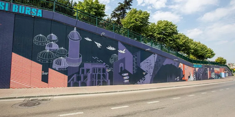 Bursa’nın turizm haritası duvarlarda canlanıyor