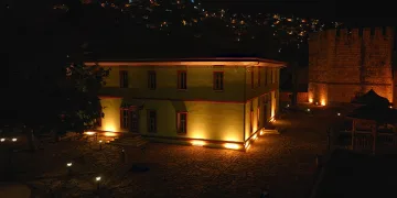Bursa’da polisi peşine takan motosikletli, kaza yapınca yakalandı