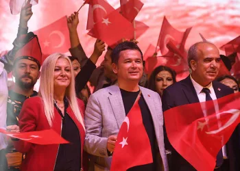 Büyükşehir hentbol takımı finalde