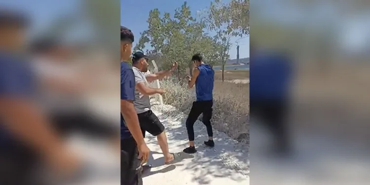 Ayvacık açıklarında 18’i çocuk 32 düzensiz göçmen yakalandı