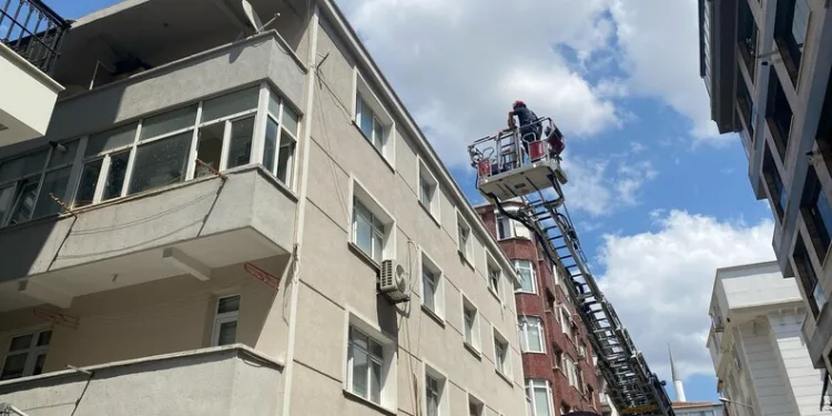 Tırla çarpışan motosikletteki 4 yaşındaki çocuk, 7 günlük yaşam mücadelesini kaybetti