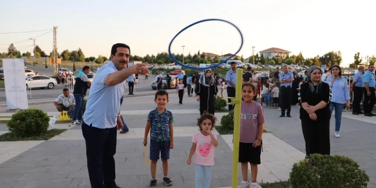 Mahalle sakinleri Geleneksel Köy Buluşması’nda bir araya geldi