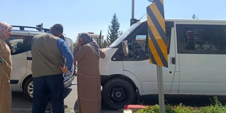 Kırklareli’nde anızlık alanda çıkan yangın ağaçlık alana sıçradı: Avrupa otoyolu ulaşıma kapandı