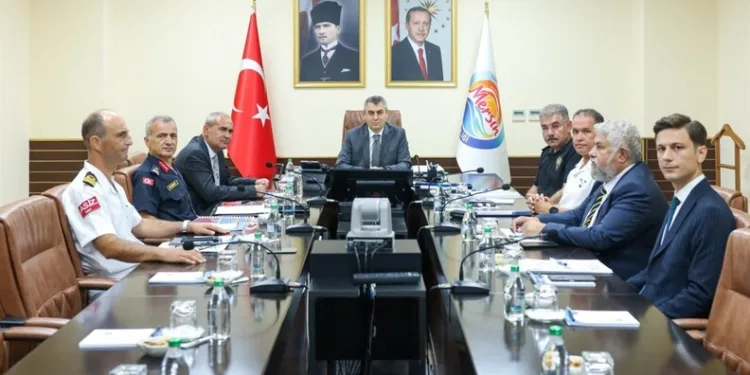 İmranlı’nın ilk kadın kaymakamı göreve başladı
