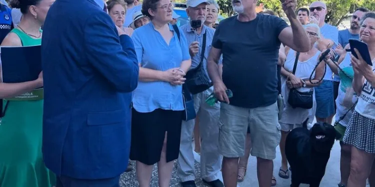 İmranlı’nın ilk kadın kaymakamı göreve başladı