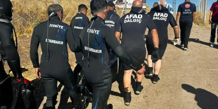 Yalova’da trafik kazasında ölen genç son yolculuğuna uğurlandı