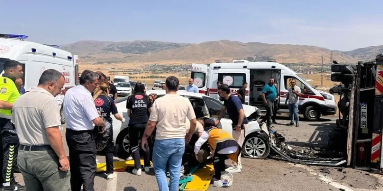 Muş’ta ev yangını