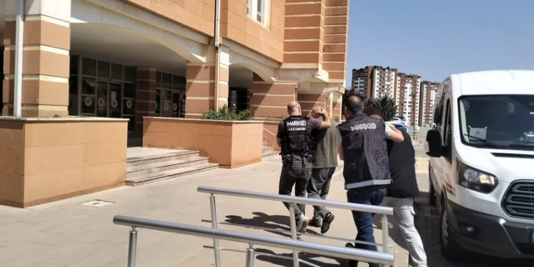 Şüpheli çanta ekipleri harekete geçirdi, sahibi son anda geldi