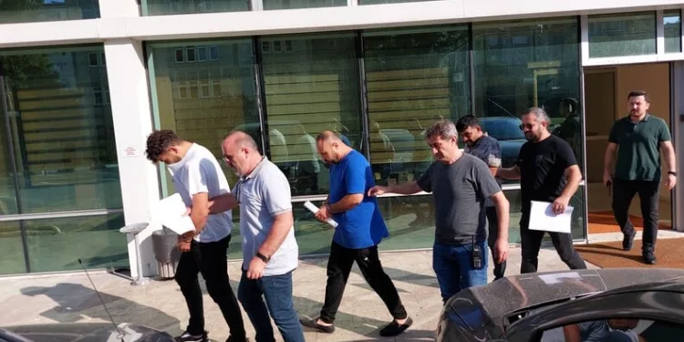 Şüpheli çanta ekipleri harekete geçirdi, sahibi son anda geldi