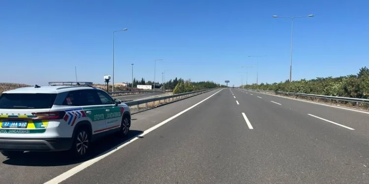 Gevaş’ta zincirleme kaza: 1 yaralı