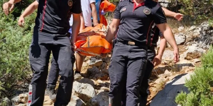 Gevaş’ta zincirleme kaza: 1 yaralı