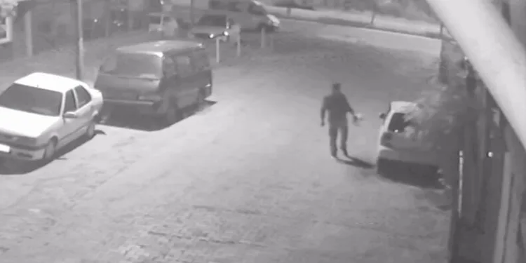 Çorum’da sokak ortasında silahlı saldırıya uğrayan adam bacağından yaralandı