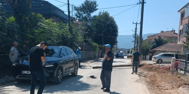 Milli Savunma Bakanı Güler, Yüksekova Kadın Futbol Takımı ile bir araya geldi