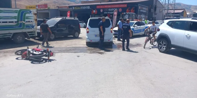 Araçta 25 kilogram kaçak tütünle yakalanan şüpheliye işlem yapıldı
