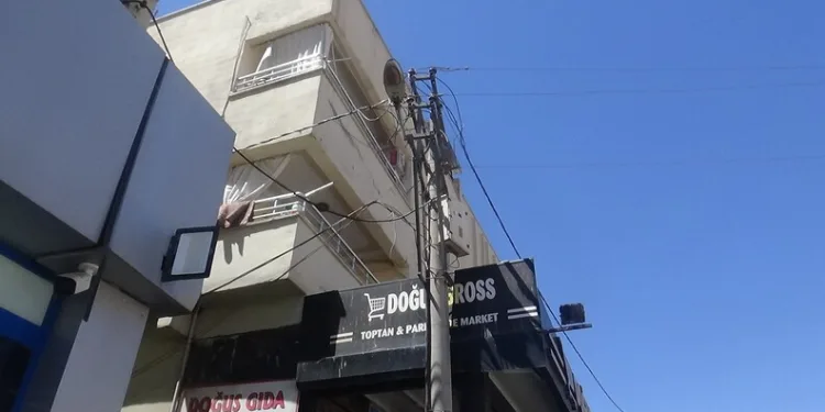 Araçta 25 kilogram kaçak tütünle yakalanan şüpheliye işlem yapıldı