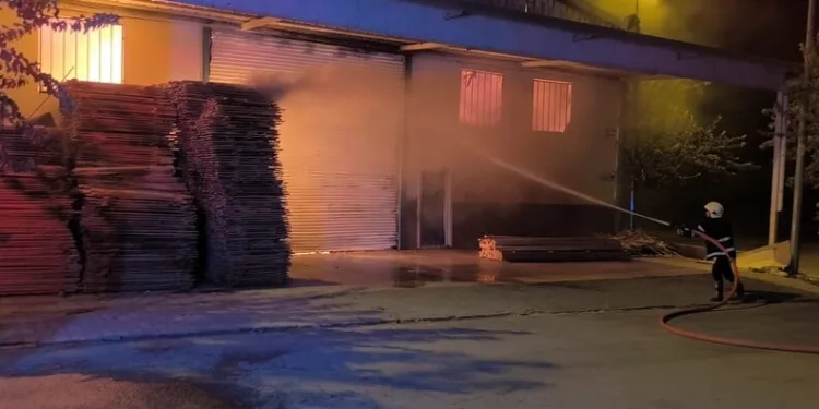 Tercan’da jandarma ve AFAD ekipleri kayıp şahıs için arama çalışması başlattı