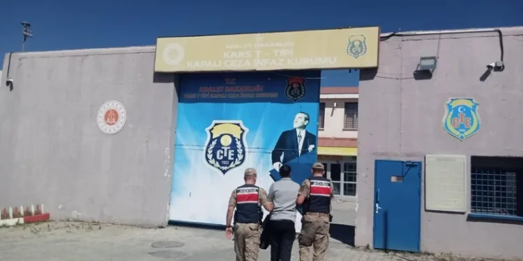 Fethiye Akmaz Plajı’nda çıkan yangın kontrol altına alındı