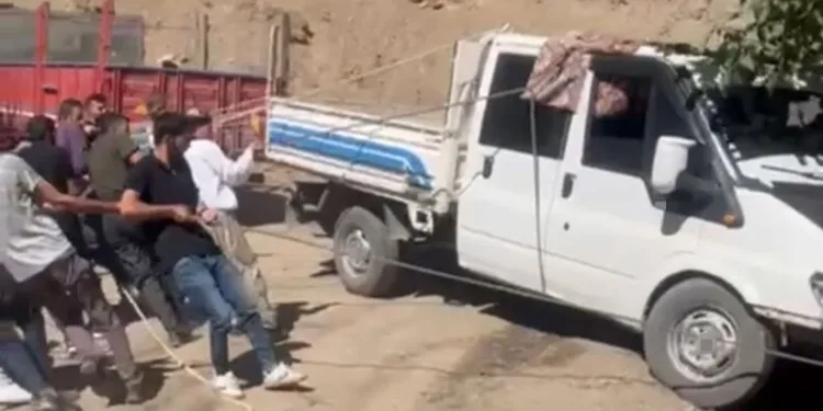 Antalya’da eş zamanlı asayiş uygulaması: Aranan 20 kişi yakalandı