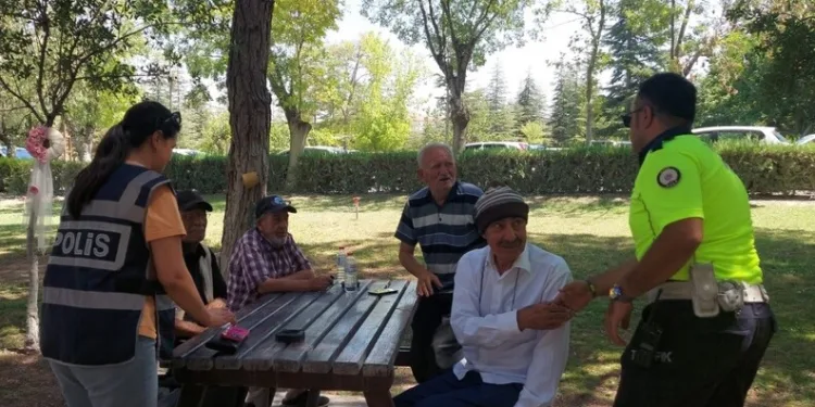 Antalya’da eş zamanlı asayiş uygulaması: Aranan 20 kişi yakalandı