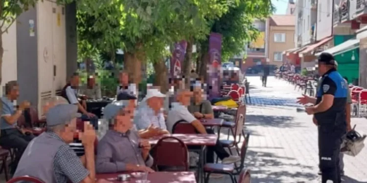 Şanlıurfa’da 15 adrese uyuşturucu operasyonu: 15 gözaltı