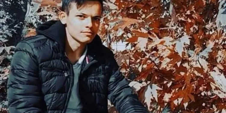 Karaman’da otomobille elektrikli bisiklet çarpıştı: 2 yaralı