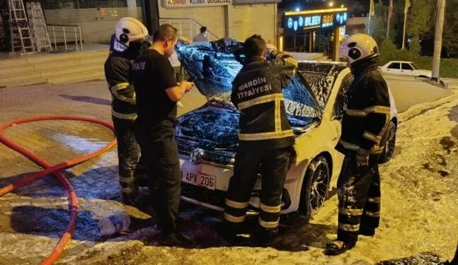 Karaman’da otomobille elektrikli bisiklet çarpıştı: 2 yaralı