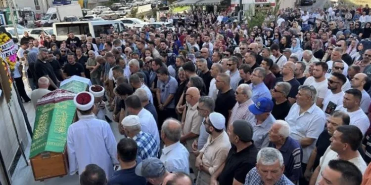 Muş’ta hemzemin geçitte kaza: 2 yaralı