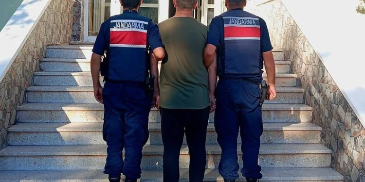 15 yıl hapis cezası bulunan firari hükümlü yakalandı
