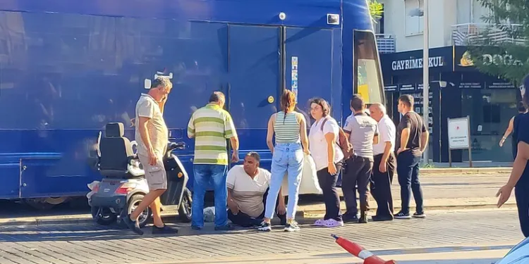 Duble yolda iki otomobil çarpıştı: 1’i ağır, 3 yaralı