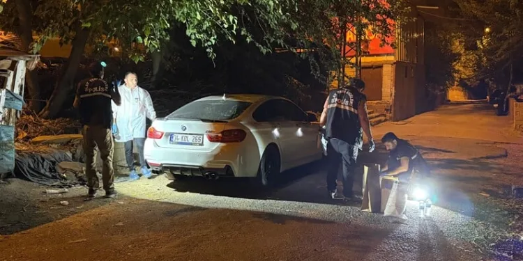 Duble yolda iki otomobil çarpıştı: 1’i ağır, 3 yaralı
