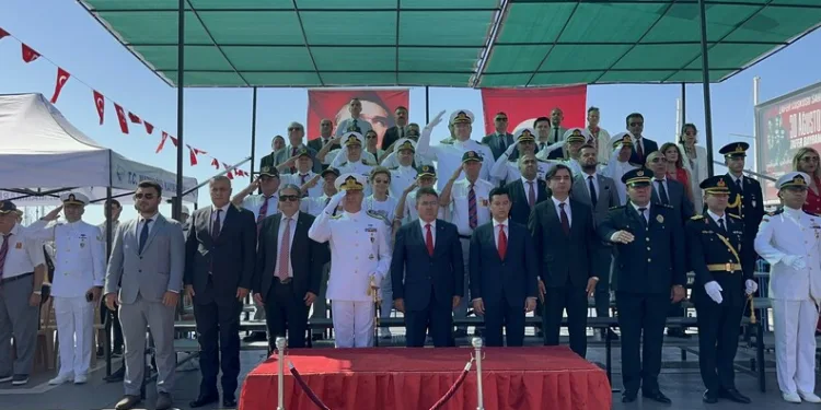 Duble yolda iki otomobil çarpıştı: 1’i ağır, 3 yaralı