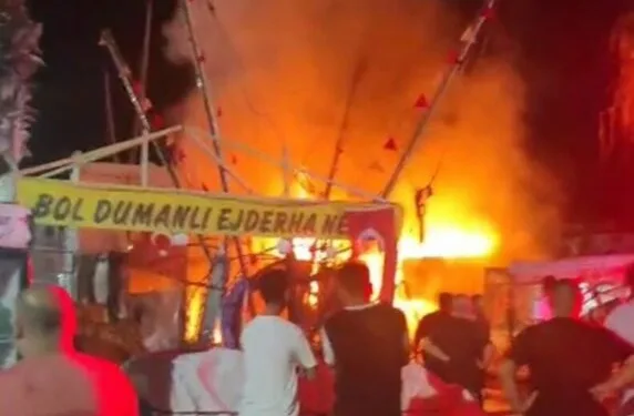Motosikletlerin çarpıştığı kazada sürücüler yaralandı