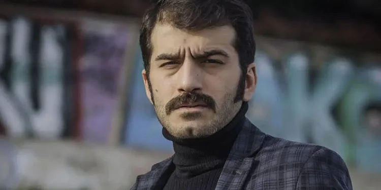 Ünlü oyuncu haraç iddiasıyla gözaltında