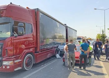 İnegöl’de trafik kazası sonucu 2 kişi yaralandı