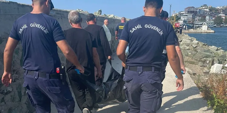 Yalova’da eski futbolcu deniz yüzeyinde ölü bulundu