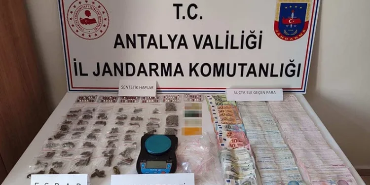 Alanya ve Manavgat’ta uyuşturucu operasyonu