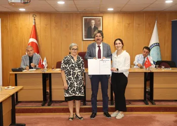 BUÜ’de bilimsel ivme hız kesmiyor