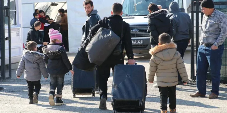 1 milyon Suriyeli ülkesine döndü
