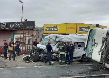 Tekirdağ’da korkunç kaza: 3 ölü, 9 yaralı