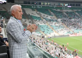 Büyükşehir ile gençlere Bursaspor sevgisi aşılanıyor