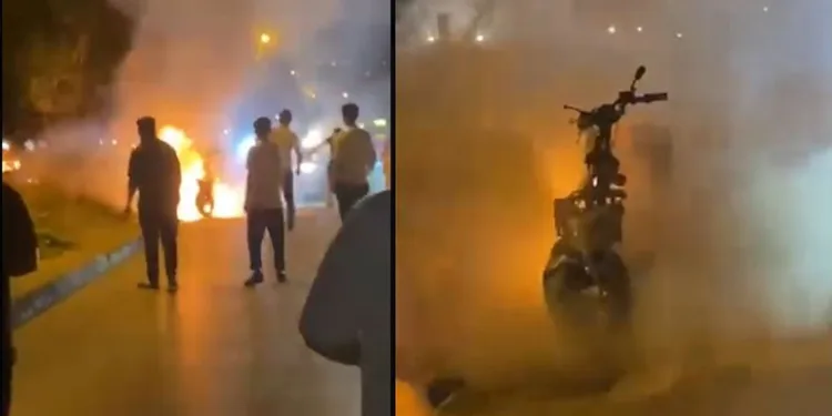 Bursa’da seyir halindeki motosiklet alevlere teslim oldu