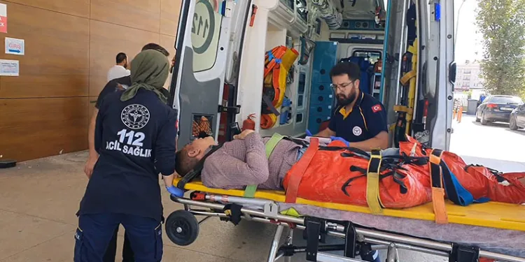 Bursa’da üzerine sunta düşen işçinin bacakları kırıldı