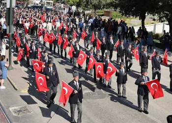 Bursa’nın düşman işgalinden kurtuluşu coşkuyla kutlandı