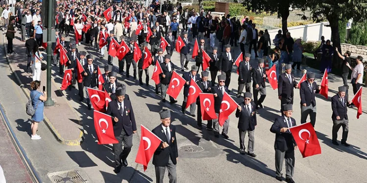 Bursa’nın düşman işgalinden kurtuluşu coşkuyla kutlandı