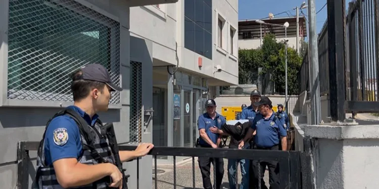 16 yaşındaki azılı suçlu polisten kaçamadı