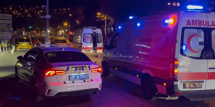 Boş yolda iki motosikletli kaza yaptı: 1 yaralı