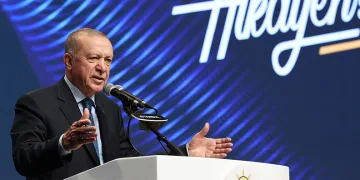 Özgür Özel’e tepki: “Balya balya dolarları nasıl açıklayacak”