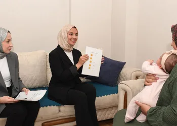 Osmangazi Belediyesi yeni doğum yapan annelerin yanında