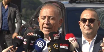 Gürsel Tekin: “Mahkemelerden kurtulup yolumuza devam etmek için çaba sarf ediyoruz”