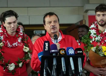 Ergin Ataman: “Bir gün bu takım Avrupa şampiyonu da olacak”